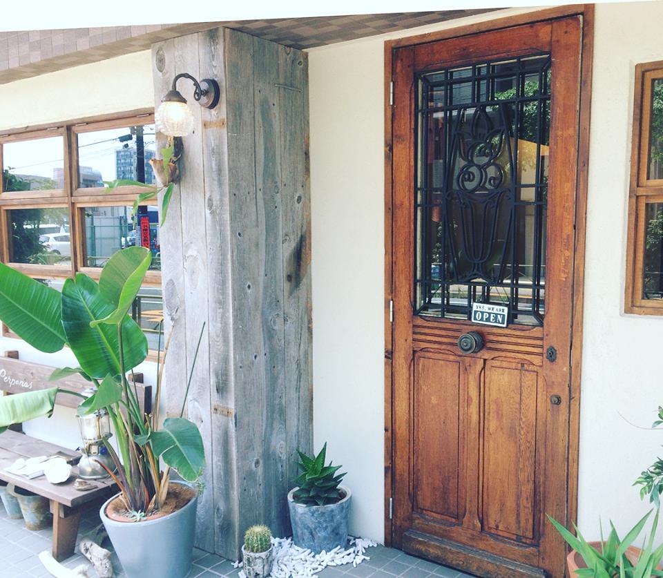 本日も火曜日も元気に営業しております。